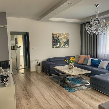 Apartament Modern 2 Bed House Near Bratislava With Parking Rovinka Zewnętrze zdjęcie